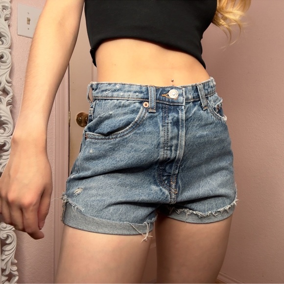ZARA Mid rise Denim Blue Shorts SZ: 2 - Picture 5 of 5